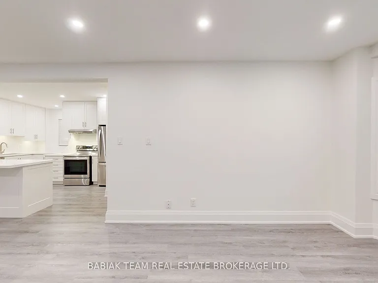 19 Grassmere Rd #MAIN — Photo 7