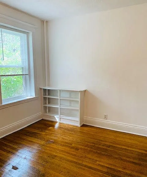195 Strathmore Rd #15 — Photo 8