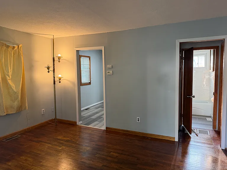 6139 Hampden St — Photo 8