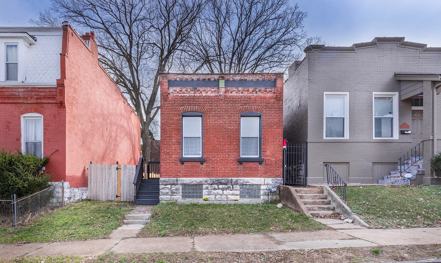3204 Winnebago St photo 1