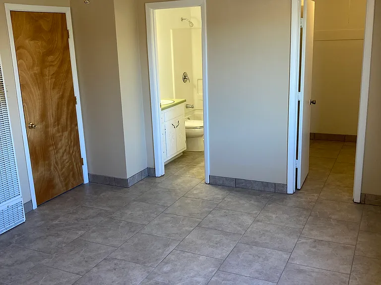 421 Alcazar St SE #2 — Photo 9