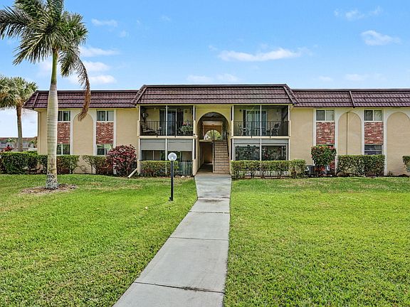 2nd image of 22805 SW 66th Avenue #206