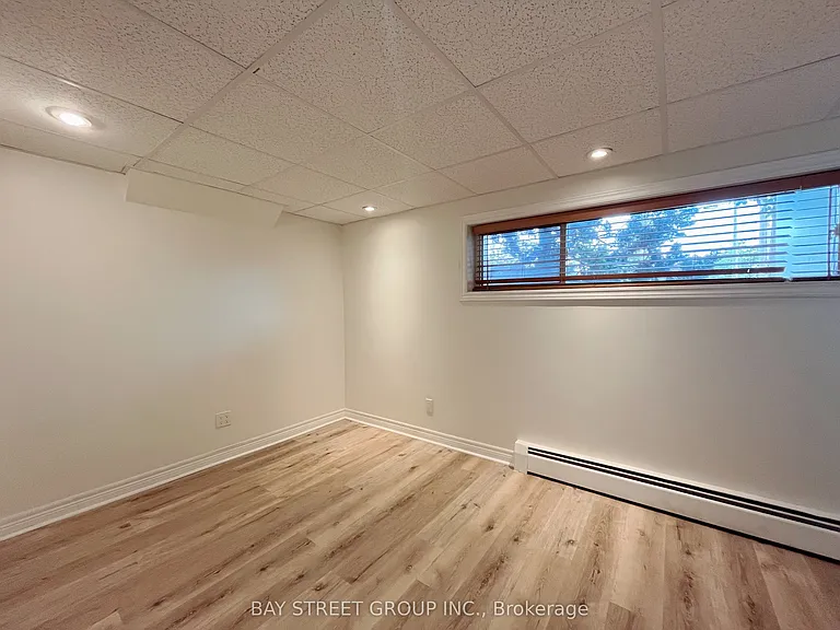 106 Saint Davids Rd #LOWER — Photo 2