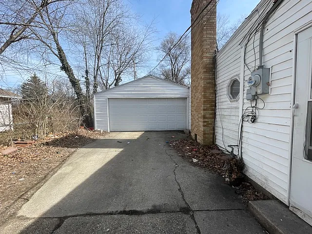 830 Manchester Dr - 1 — Photo 2