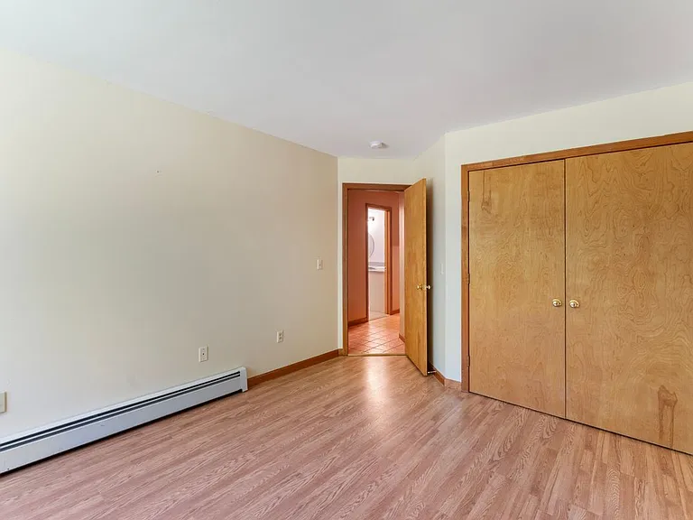 202 West Rd — Photo 23