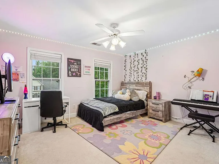 3302 Greencastle Way NE — Photo 35
