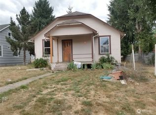 211 Monroe St, Ryderwood, WA 98581