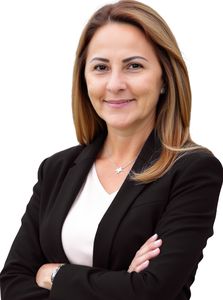 Claudia Molina