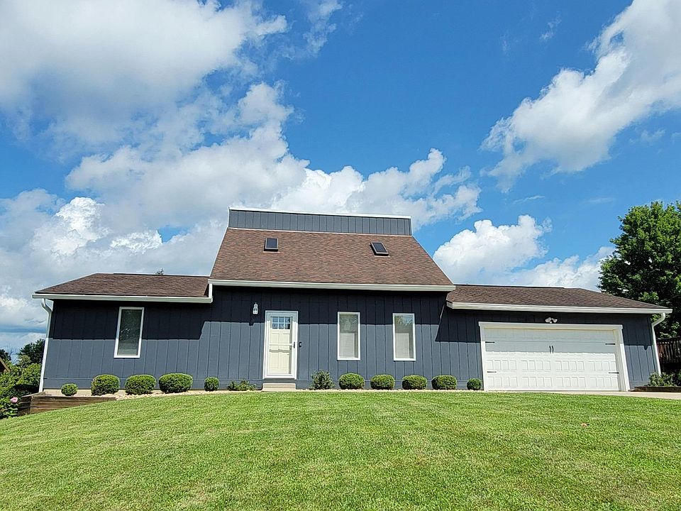 1st image of 8 Meyerfield Pl