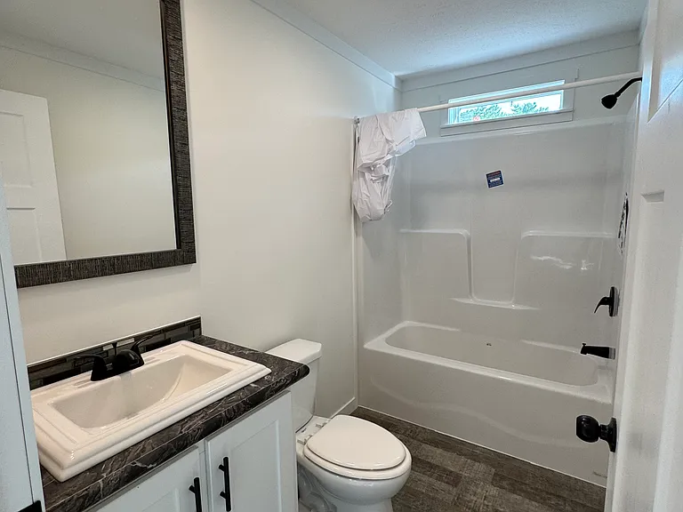 2 Valerie Ln — Photo 7