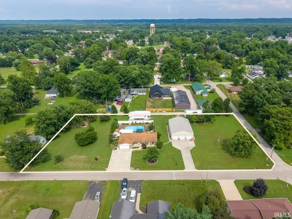 658 S Fulton St, Clinton, IN 47842