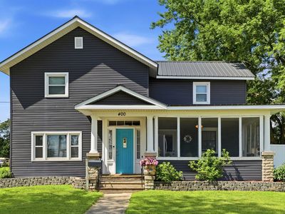 400 E Fayette St, Manchester, IA, 52057
