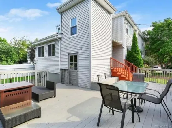 92 Burwood Ave #2, Stamford, CT 06902