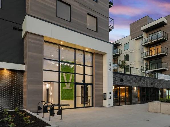 1274 Devonshire Ave #411, Kelowna, BC V1Y 0M7