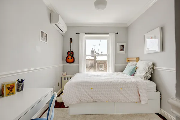 Sold by Compass | media 22