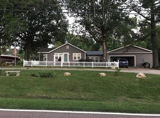 525 W Main St, Decaturville, TN 38329