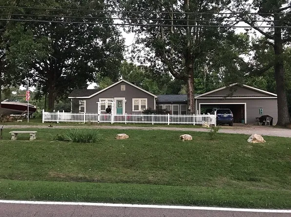 525 W Main St, Decaturville, TN 38329