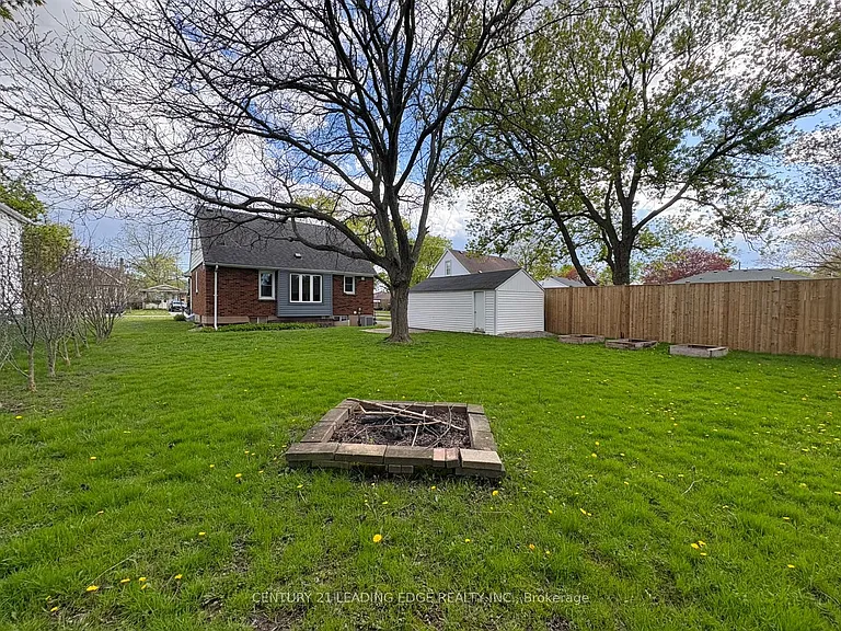 22 Greenwood Ave #LOWER — Photo 12