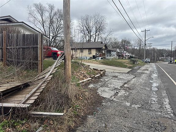 3rd image of 9010 E Wilson Rd