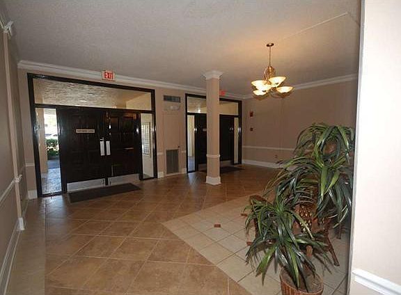 4th image of 500 Executive Center Drive #1-N