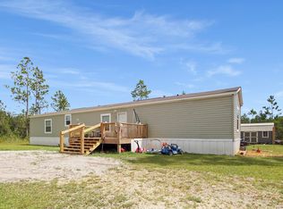 11730 Poinsettia St, Fountain, FL 32438