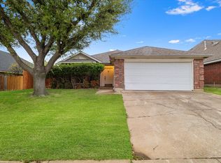 6709 Classen Trl, Arlington, TX 76002