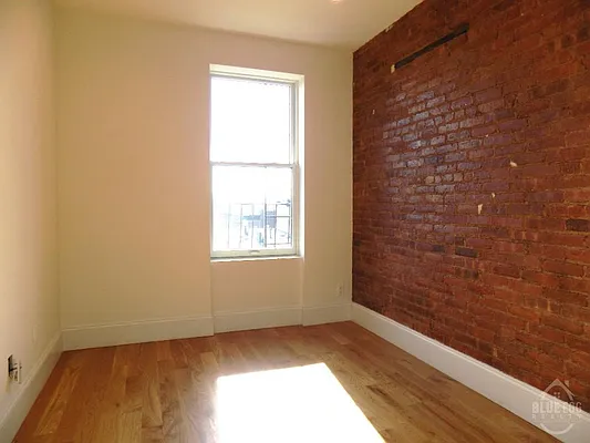 Rented by Blue Egg Realty Corp | media 17