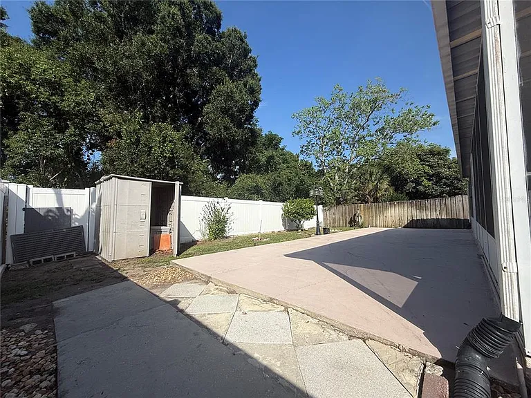 497 Brightview Dr — Photo 23