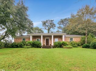 524 Ridgelawn Dr, Mobile, AL 36608