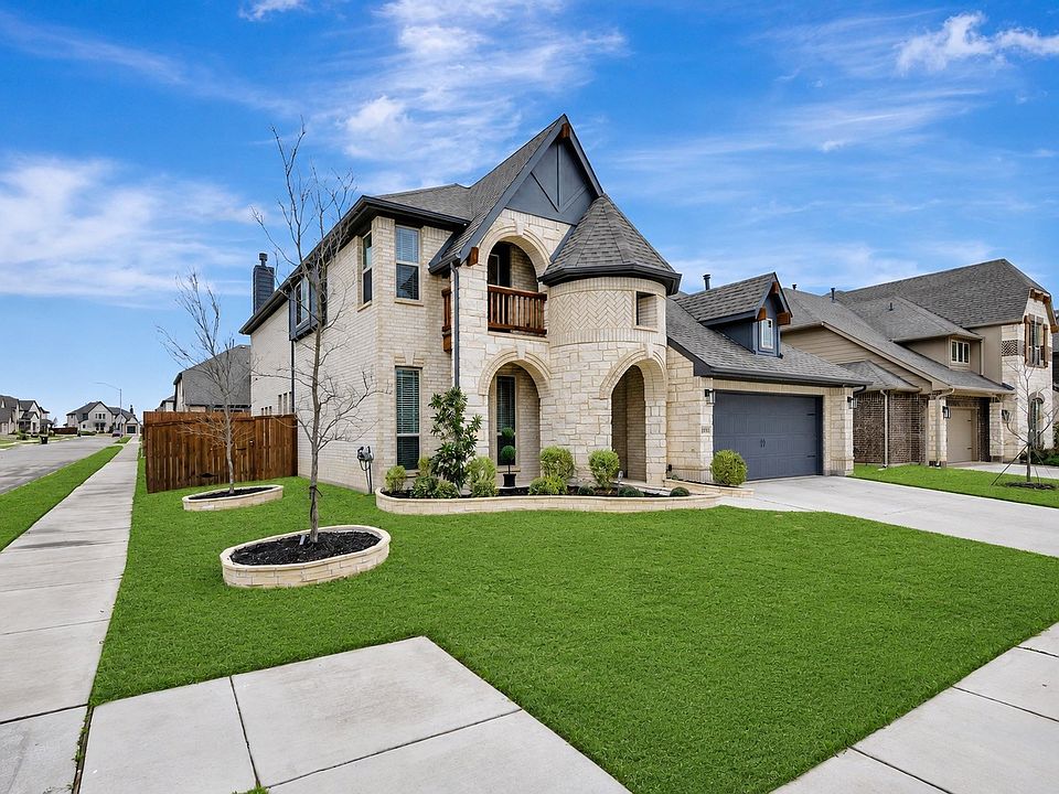1st image of 16928 Mirador Way