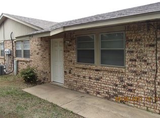 7914 NW Crossland Cir, Lawton, OK 73505