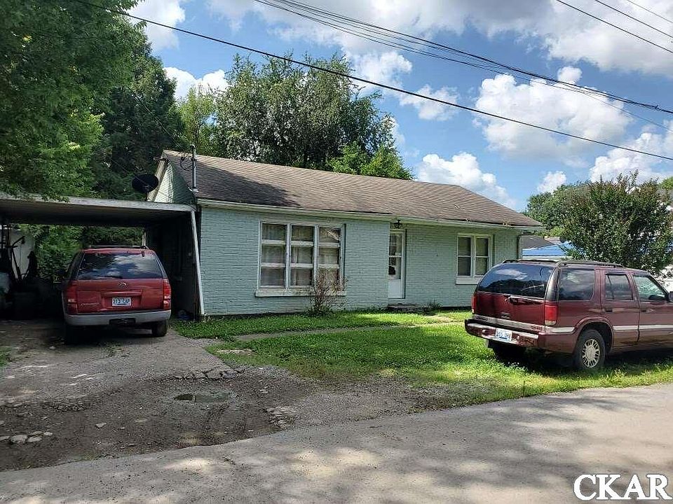 2nd image of 1006 Queen St