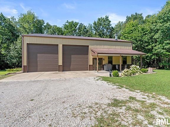 5th image of 1761 Tozer Rd