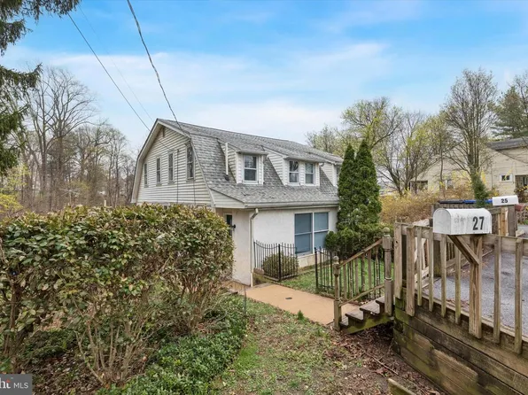 27 Woodbine Ave, Paoli, PA 19301