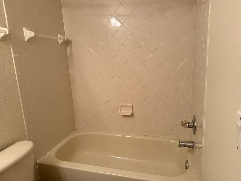 6530 Lake Pembroke Pl — Photo 9