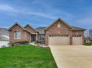0N212 Woodland Ct, Wheaton, IL