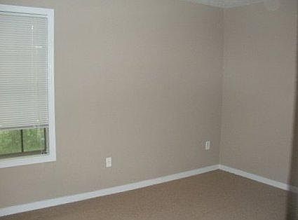 2nd image of 520 Lorenz Blvd APT D