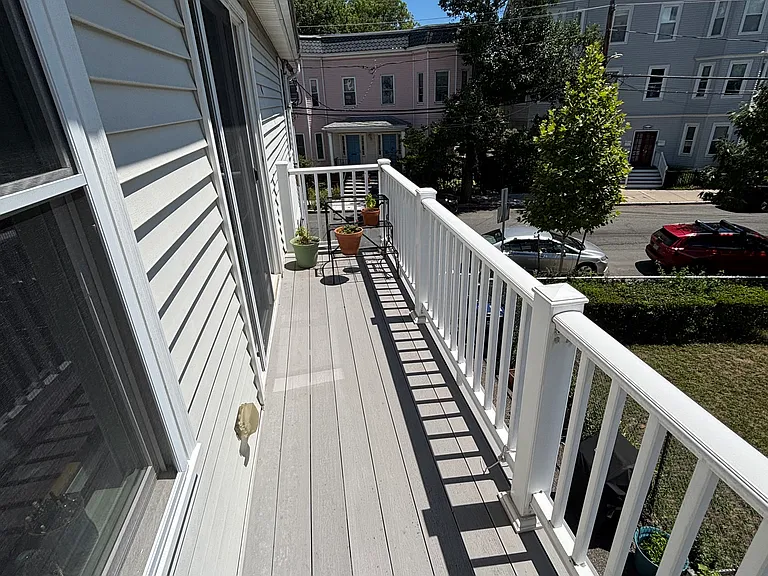 435 Windsor St #1 — Photo 12