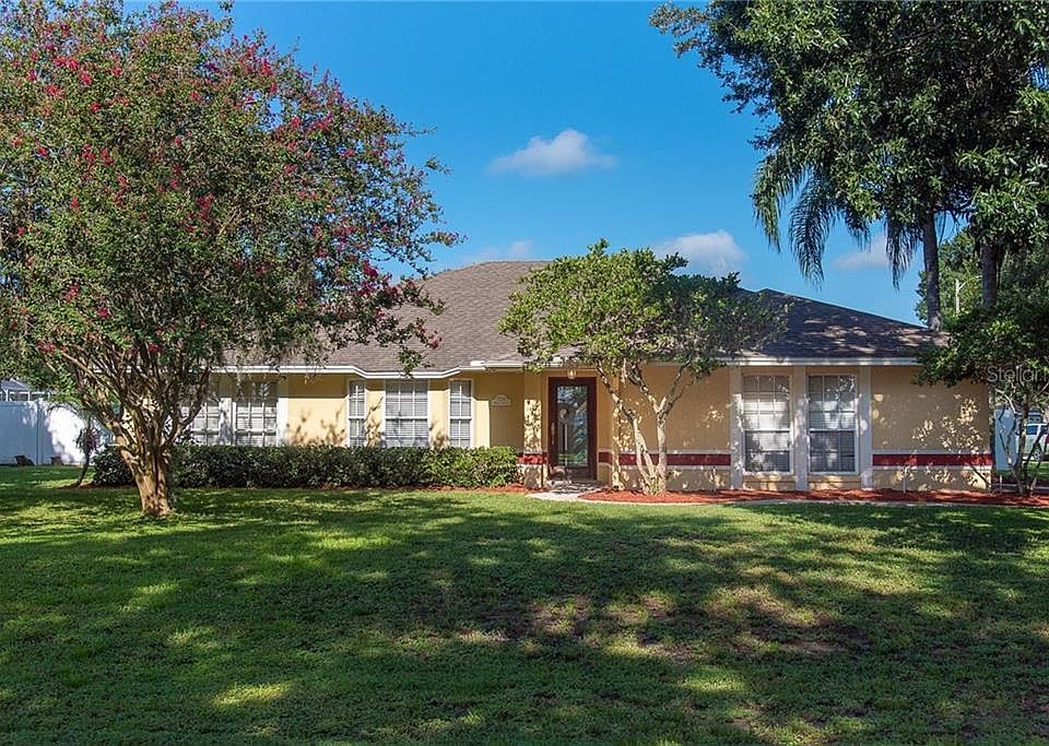 1st image of 7520 Floral Cir E
