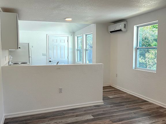 5th image of 2524 52nd St S #2A