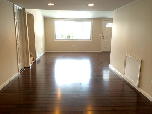 5th image of 4971 Cecelia Ann Ave
