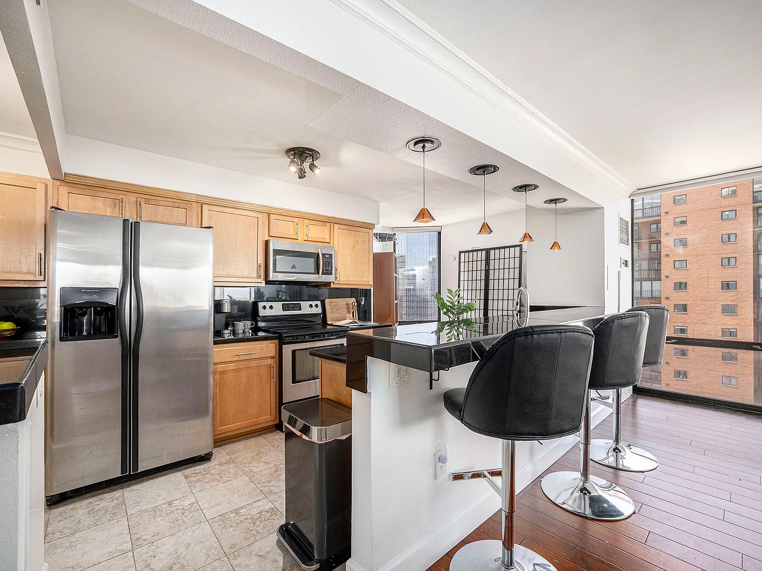 2 bed, 1283 sqft, $2,850 — Photo 4