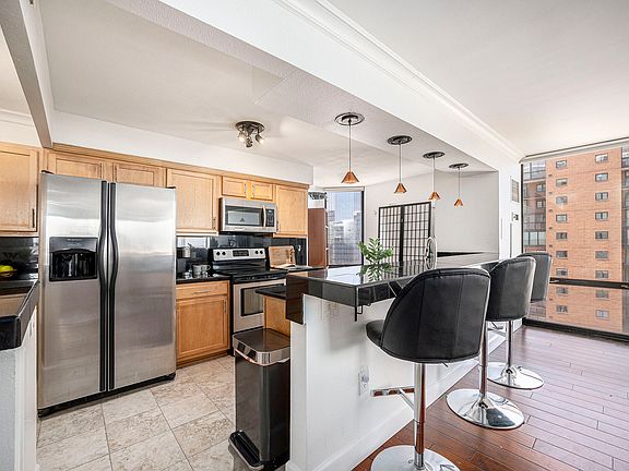 4th image of 1625 Larimer St #26001