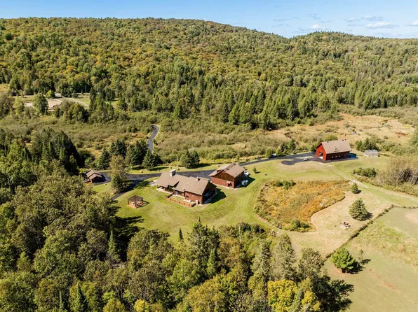 183 Chemin White, Arundel, QC J0T 1A0