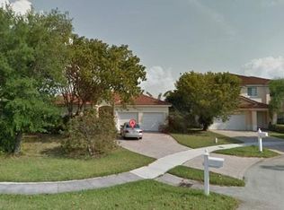 9241 SW 212th Ter, Cutler Bay, FL 33189