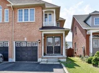 560 Garden Walk, Mississauga, ON L5W 1W1