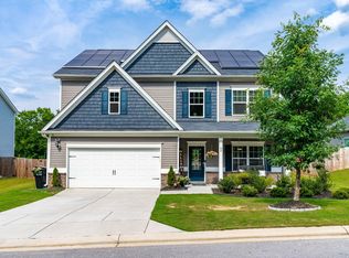 82 Neuse Overlook Dr, Clayton, NC 27527