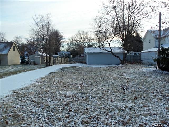 1st image of 2623 Shelly Ave