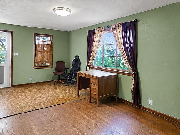 4th image of 3901 Fort Buford Ln