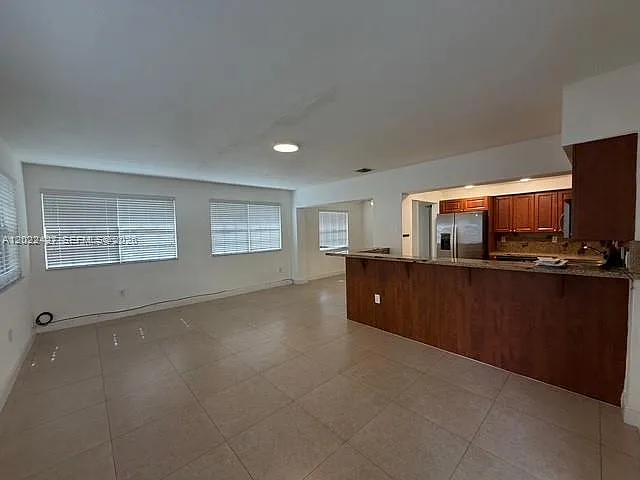 6370 SW 17th St — Photo 2